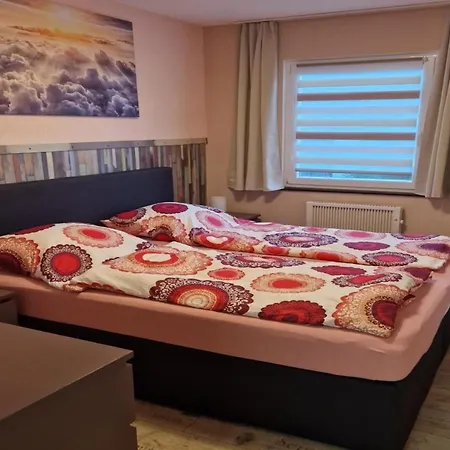 In Frankenau, Cleaning Included Apartamento